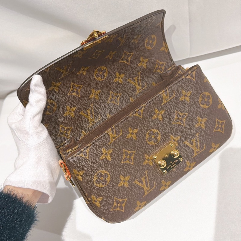 JK國際二手精品✨LV M46279小郵差包 晶片款-16