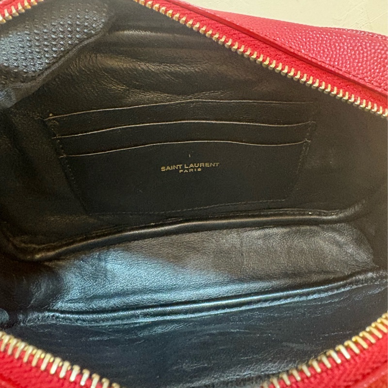 ysl 紅色金扣魚子醬流蘇相機包-6