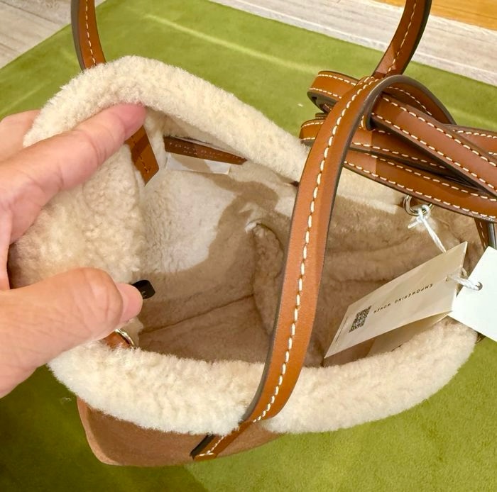 Tory Burch Shearling Mini Tote 泰迪毛絨限定款-3
