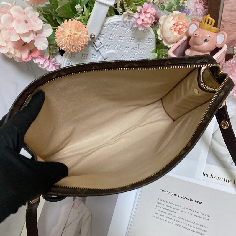 LV M47542 26梳洗包手拿包鏈條包🏅-17