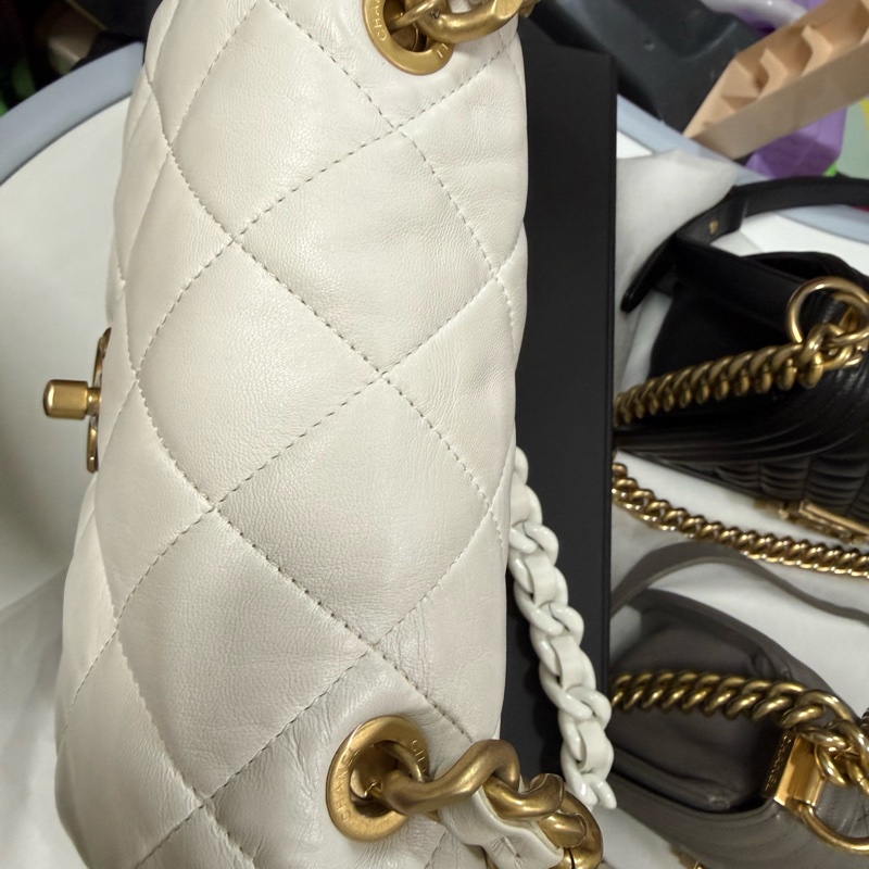 CHANEL FLAG BAG SHOULDER BAG-5