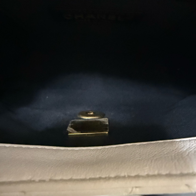 CHANEL FLAG BAG SHOULDER BAG-11