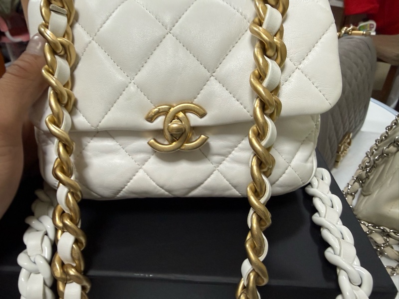 CHANEL FLAG BAG SHOULDER BAG-14