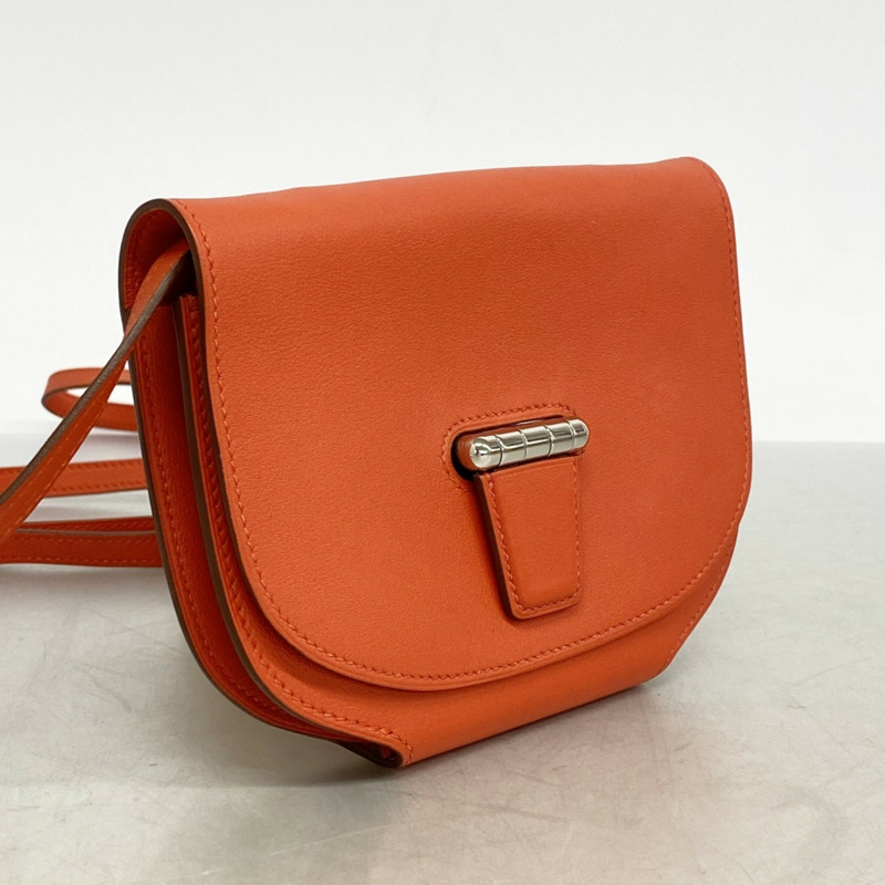 愛馬仕 Hermès Mini Convoyeur Swift Capucines 女士單肩包，R 印記，P2219100-1