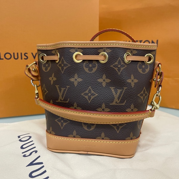 LV Louis Vuitton M81266 Nano Noé 小水桶包【晶片款】-7