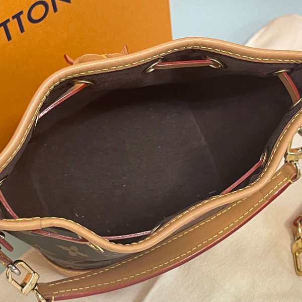 LV Louis Vuitton M81266 Nano Noé 小水桶包【晶片款】-9