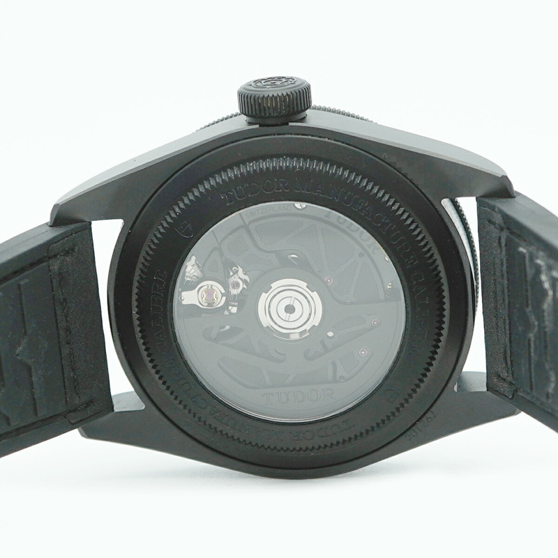 帝舵碧灣系列陶瓷錶盤男士腕錶 79210C-5