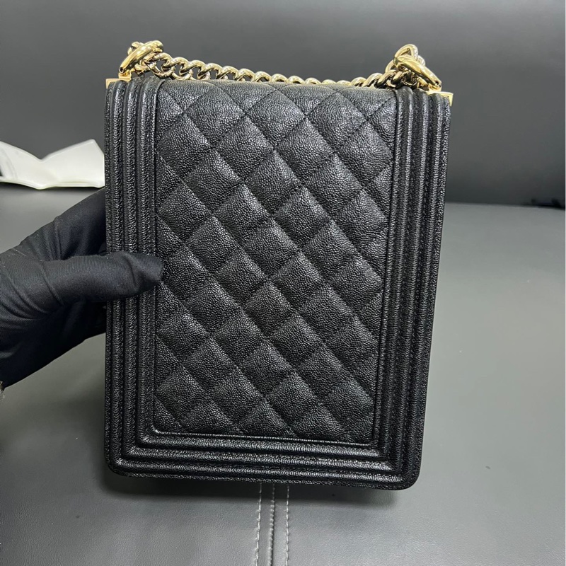 Chanel Leboy 豎版 荔枝牛皮黑金-2