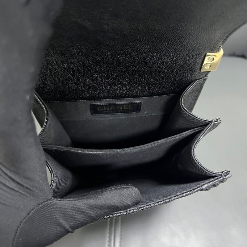 Chanel Leboy 豎版 荔枝牛皮黑金-14