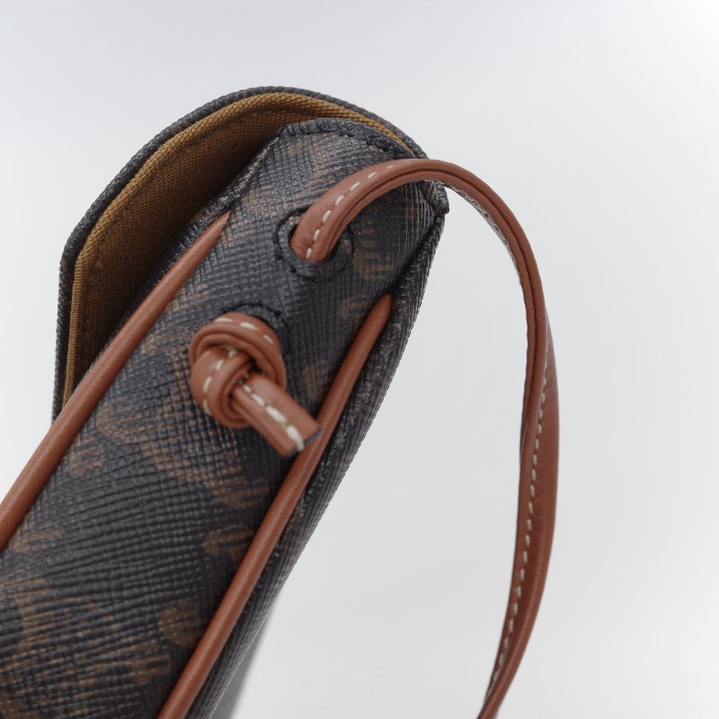 Celine 思琳 凱旋門老花 復古色 帆布 迷你三角斜背包-9