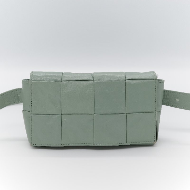 Bottega Veneta 寶緹嘉 Cassette 開心果綠 紙感小牛皮 肩背包-1