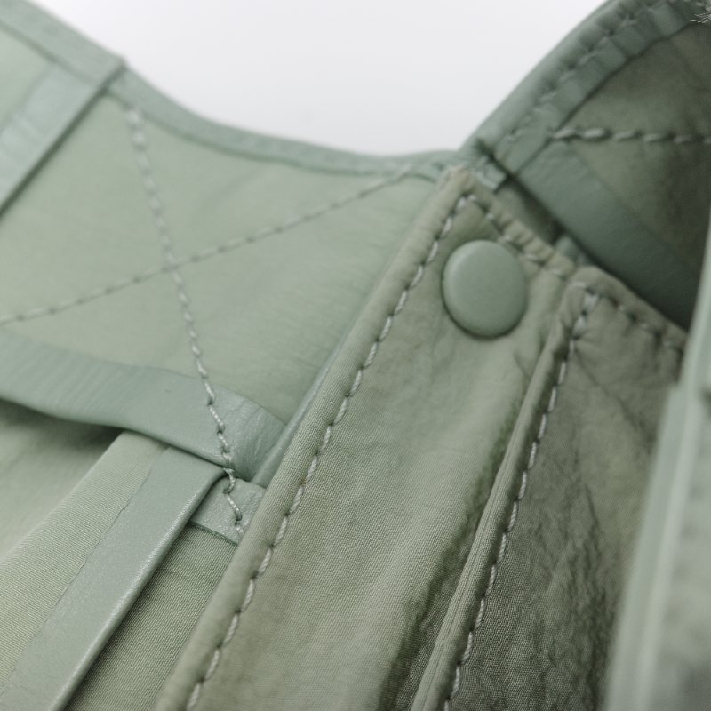 Bottega Veneta 寶緹嘉 Cassette 開心果綠 紙感小牛皮 肩背包-13