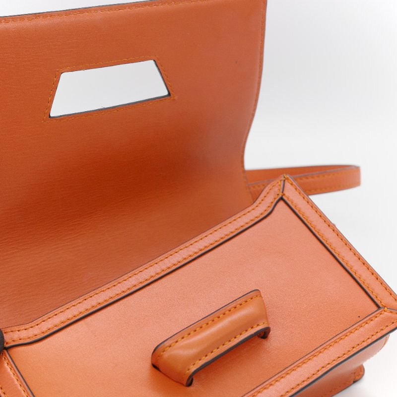 Loewe 羅威 Barcelona 橘色 牛皮 小號 斜背包-17