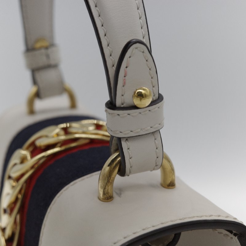 Gucci 古馳  Sylvie 白色 牛皮 織帶背帶 金釦 迷你手提包-10