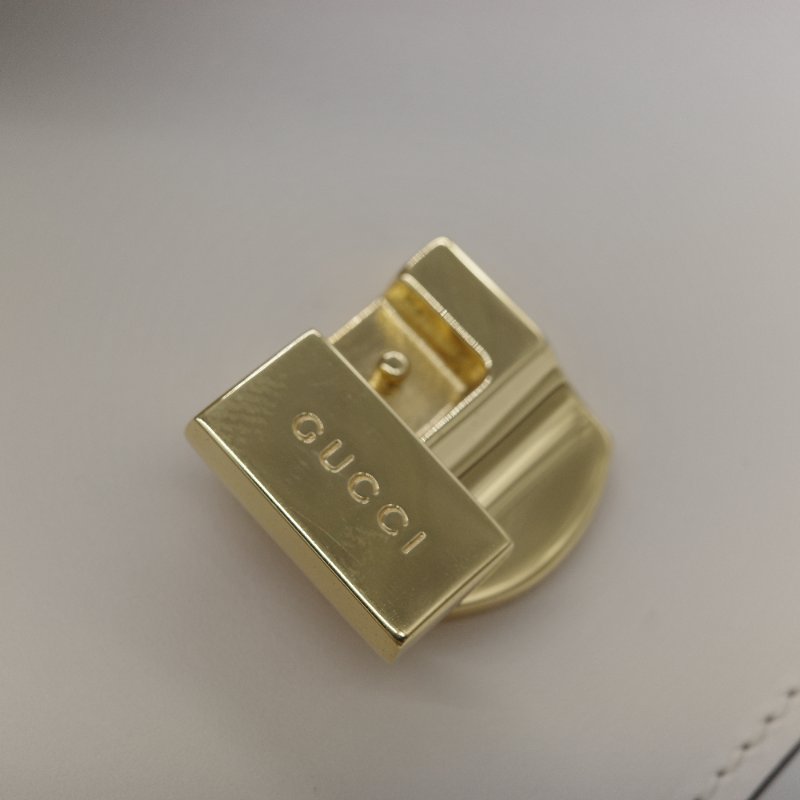 Gucci 古馳  Sylvie 白色 牛皮 織帶背帶 金釦 迷你手提包-14