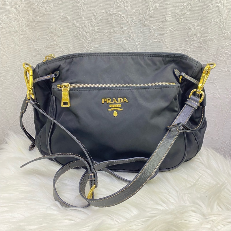 prada bag-0