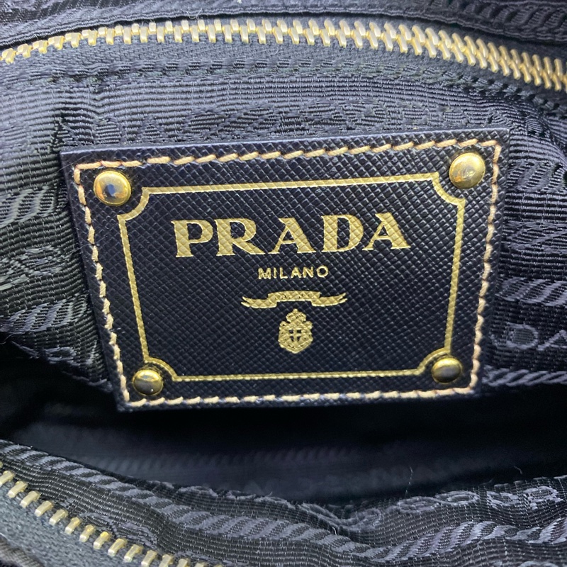prada bag-16