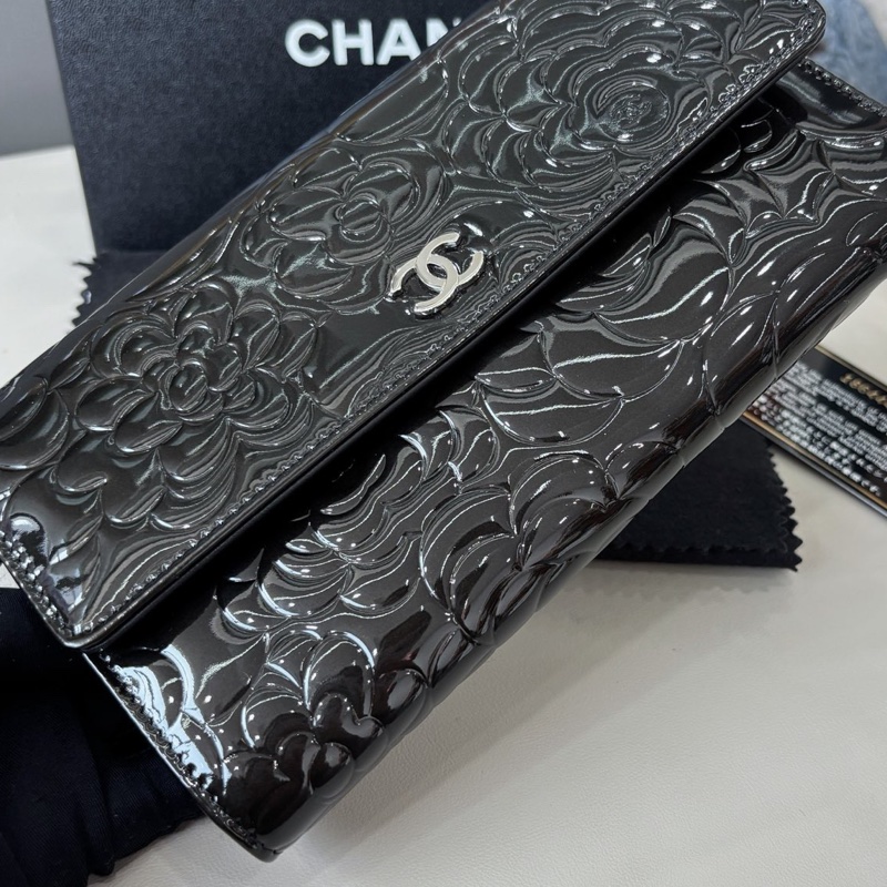 【全新品】Chanel 香奈兒黑銀漆皮山茶花壓紋長款錢包 18開-5