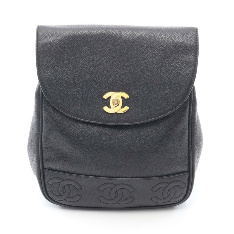 香奈兒 (CHANEL) 三重 COCO 標誌雙肩包，粒面小牛皮，黑色，二手，金色五金 CC-0