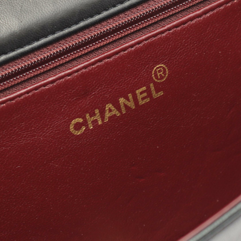 香奈兒 (CHANEL) 絎縫全蓋鏈條單肩背包，羊皮材質，黑色，二手，金色五金-3