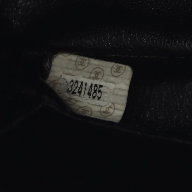 香奈兒 (CHANEL) 絎縫斜背包，羊皮材質，黑色，二手，金色五金，CC-4