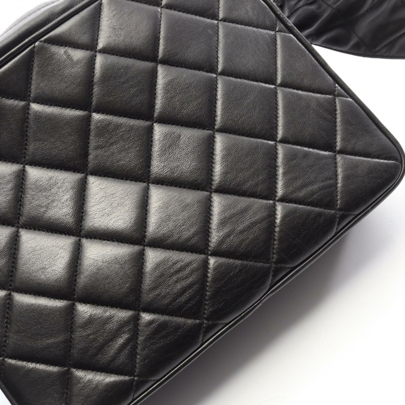 香奈兒 (CHANEL) 絎縫斜背包，羊皮材質，黑色，二手，金色五金，CC-8