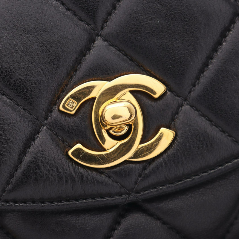 香奈兒 (CHANEL) 絎縫雙肩包，羊皮材質，黑色，二手，女款，金色五金-10