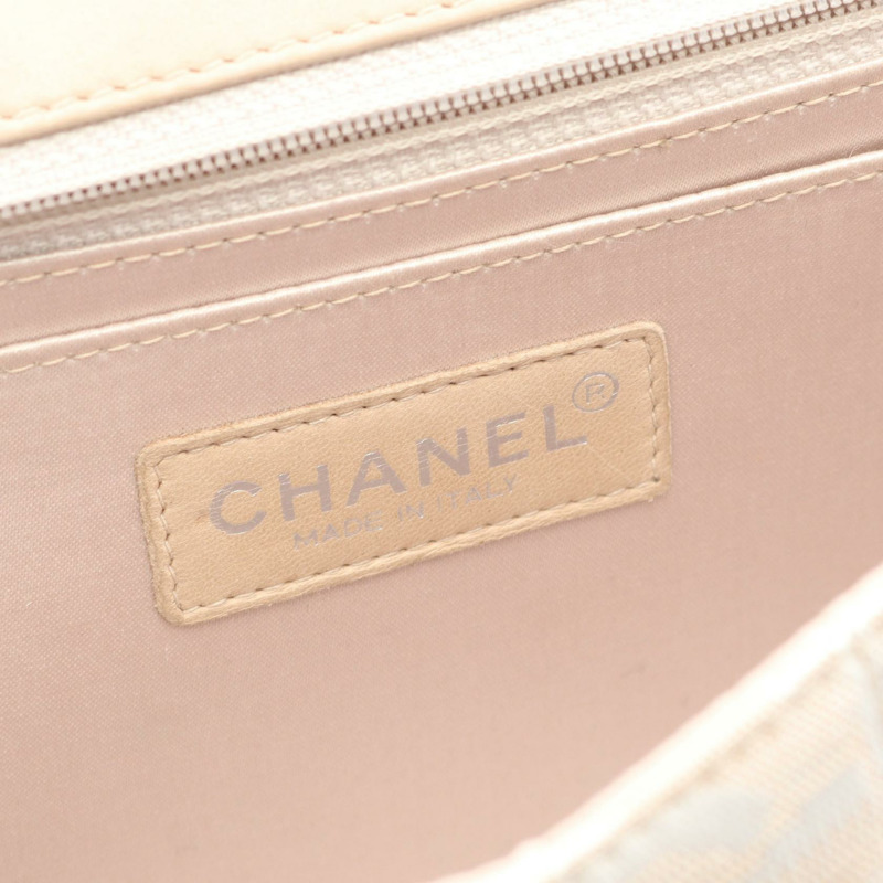 香奈兒新款旅行系列鏈條單肩背包，皮革尼龍帆布材質，米色，二手CC-3