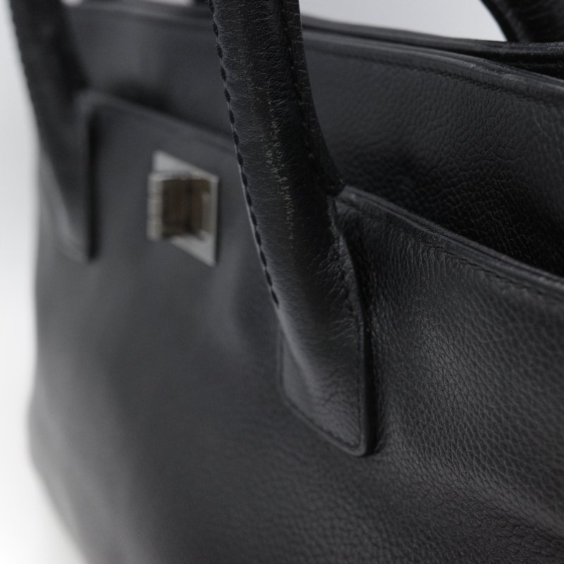 Chanel 香奈兒 Cerf Executive 黑色荔枝紋 小牛皮  托特包-10