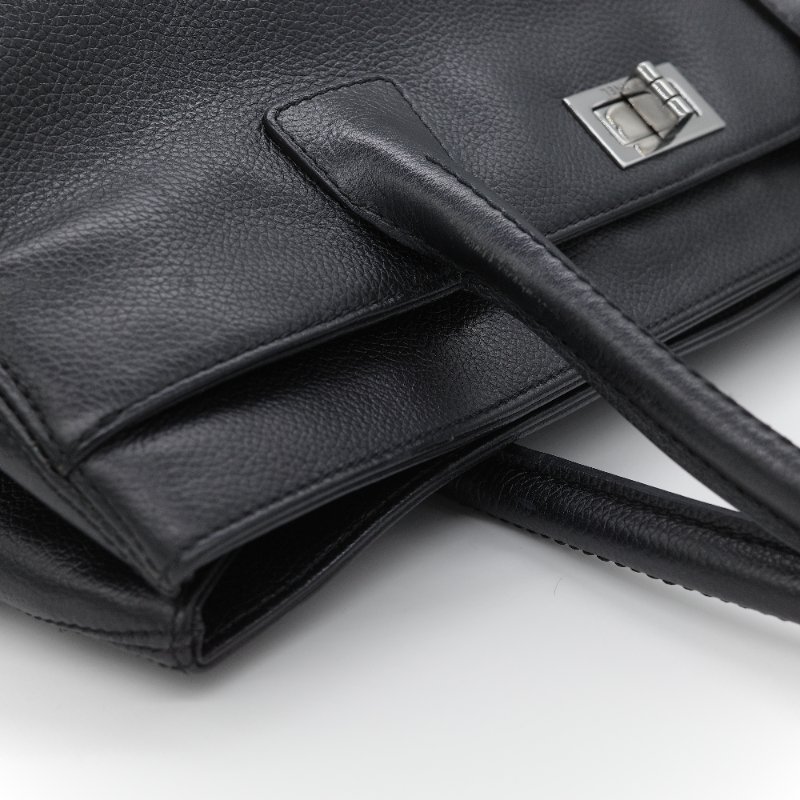 Chanel 香奈兒 Cerf Executive 黑色荔枝紋 小牛皮  托特包-13