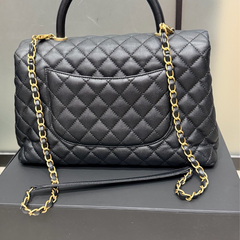 香奈兒 CHANEL COCO HANDLE 中號 黑色 做舊金鍊 荔枝紋牛皮-1