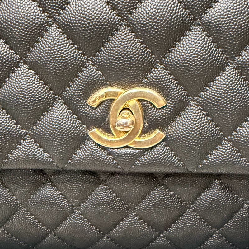 香奈兒 CHANEL COCO HANDLE 中號 黑色 做舊金鍊 荔枝紋牛皮-9