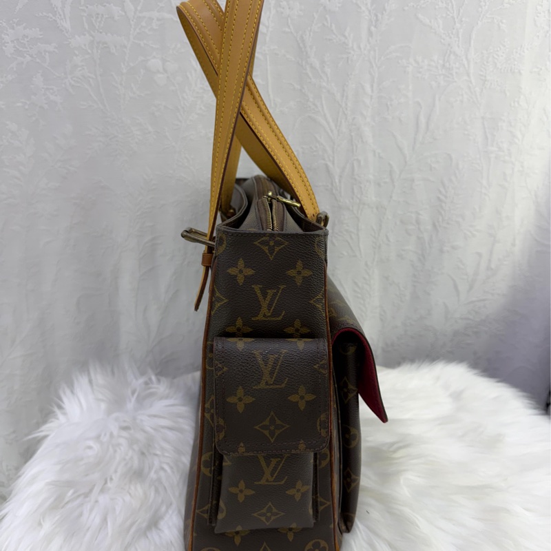 LOUIS VUITTON Monogram Multipli Cite金扣肩背袋-6
