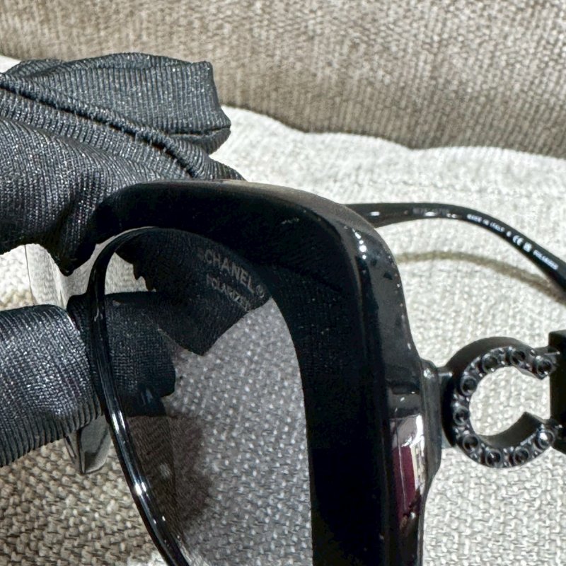 Chanel方形水鑽字母太陽眼鏡-2