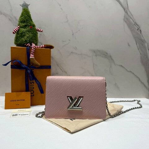LV 粉色TWIST WOC鏈帶包