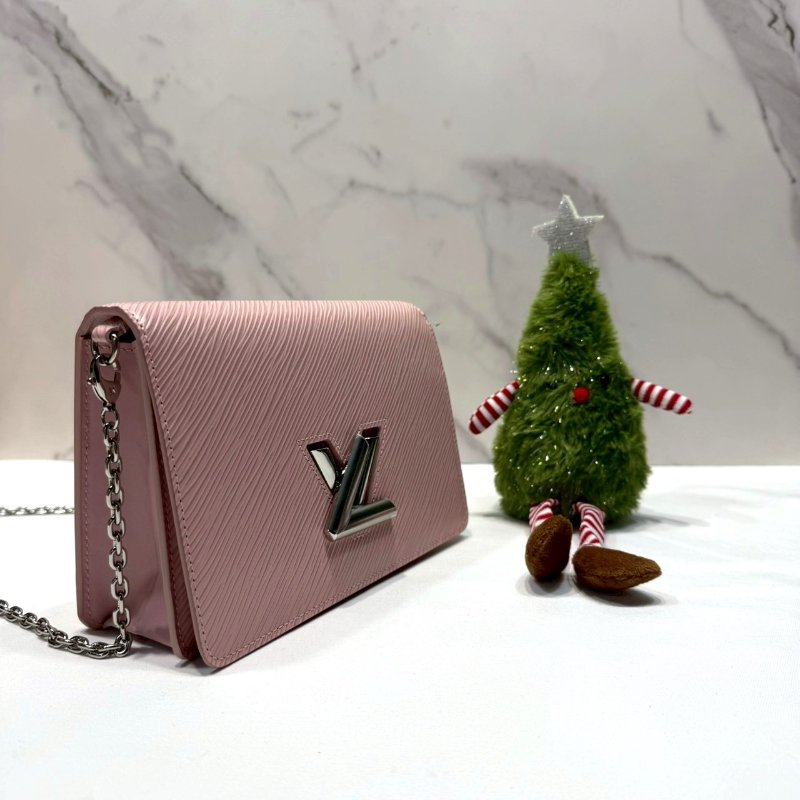 LV 粉色TWIST WOC鏈帶包-2