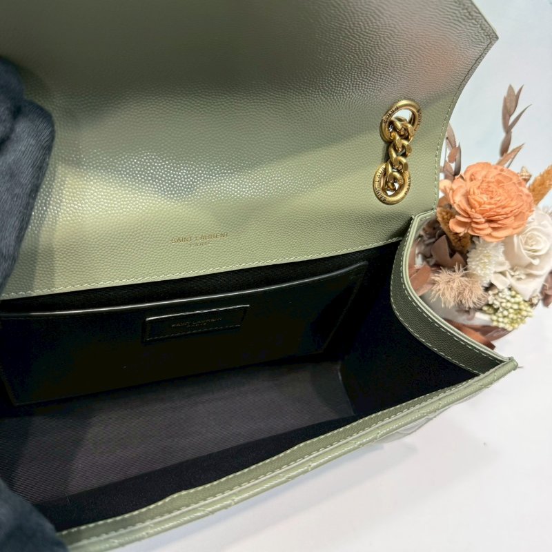 YSL Envelope魚子醬金鏈信封包-5