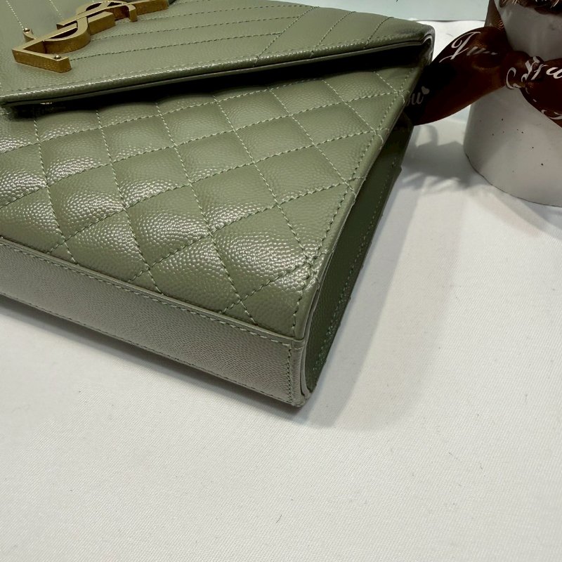 YSL Envelope魚子醬金鏈信封包-7