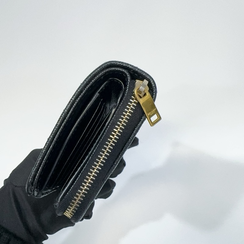 YSL黑金荔枝牛皮山形紋拉鍊對開短夾-14