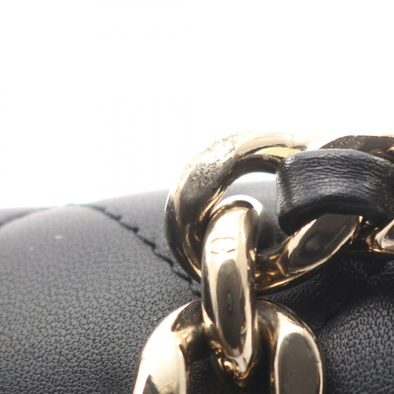 香奈兒 (CHANEL) Matelasse Chain 斜背包，羊皮材質，黑色，二手 CC-10