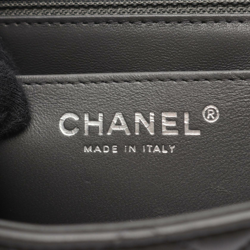 香奈兒迷你絎縫肩背包 A35200 羊皮灰 二手 SHW-3