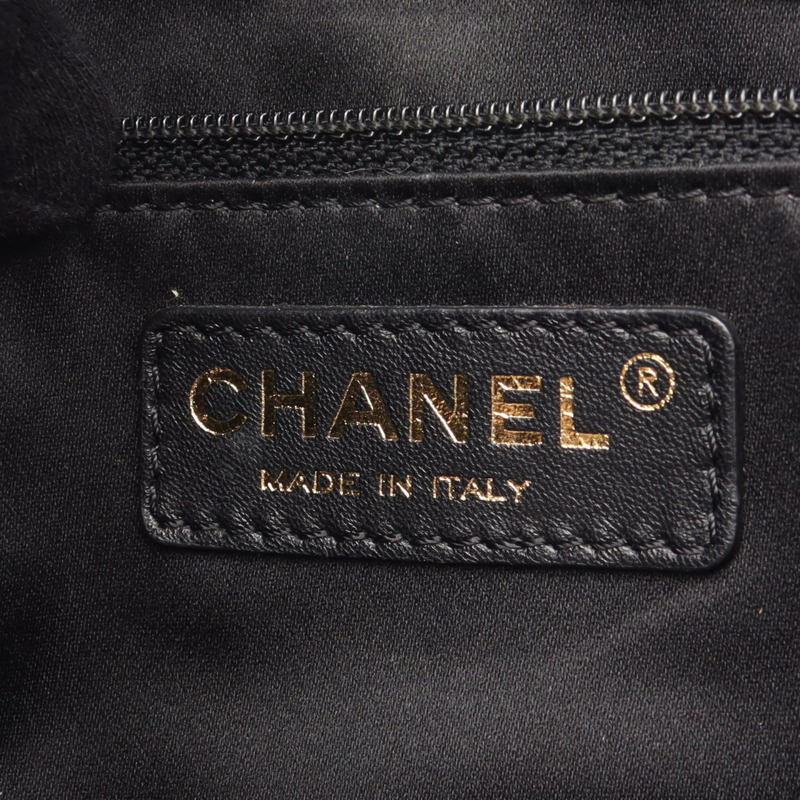 香奈兒 (CHANEL) Matelasse PST 鏈條肩背手提包，黑色皮革，二手，女士，金色五金，CC-3