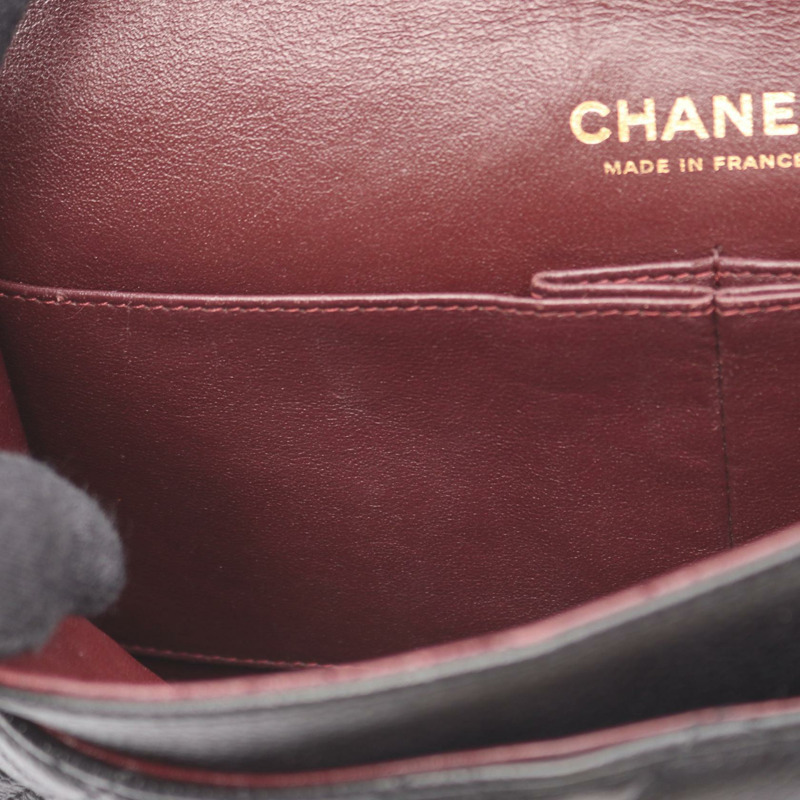 香奈兒 (CHANEL) Matelasse W 翻蓋鏈條單肩背包 A01112 黑色皮革二手女士金扣-8