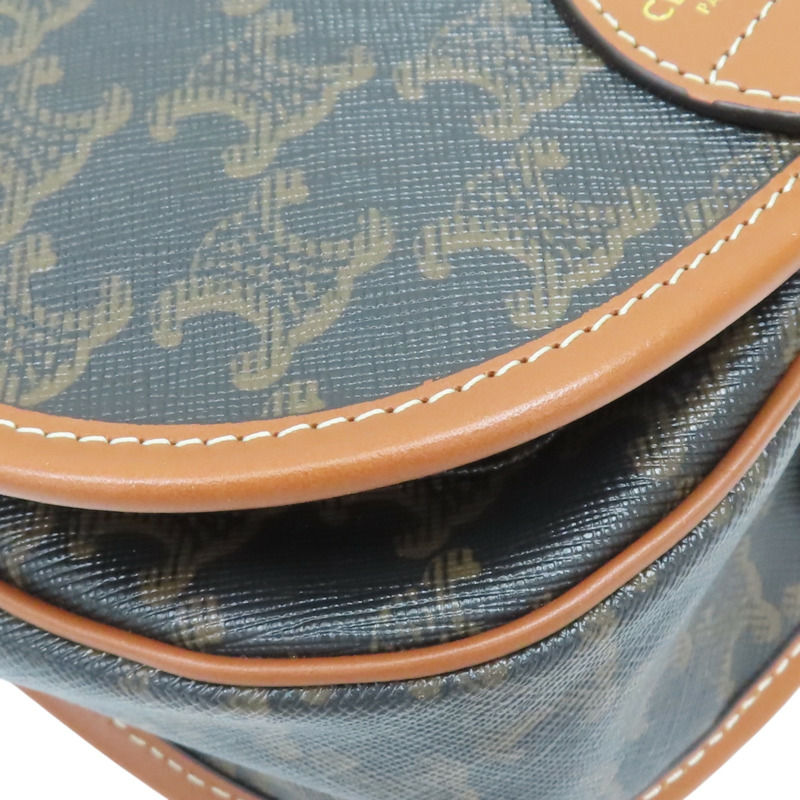 棕色 PV帆布 原花 凱旋門 FOLCO 馬鞍包 肩背包【CELINE 賽琳】 191502BZJ04LU-8