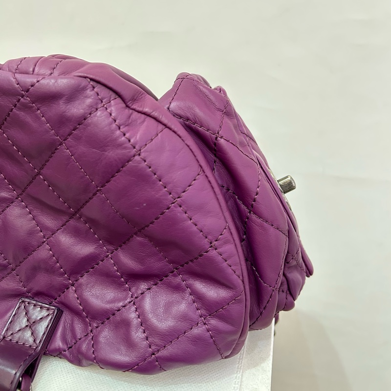 Chanel紫色復古銀釦小號青蛙後背包-5