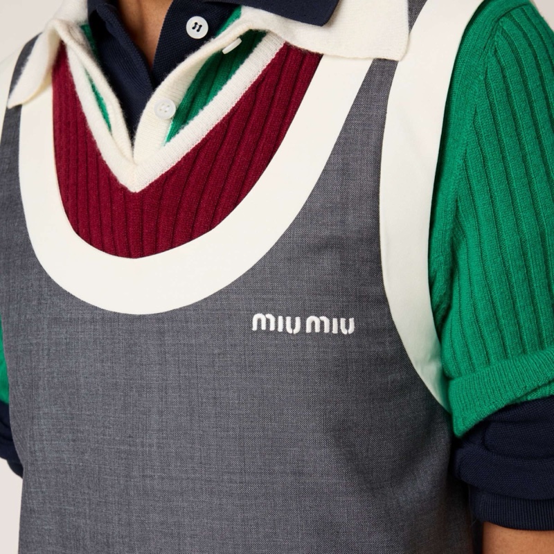 Miu Miu 女士 無袖連衣裙IT-36 IT-38 IT-40 IT-42碼模特身高178 CM，穿著 38碼-2