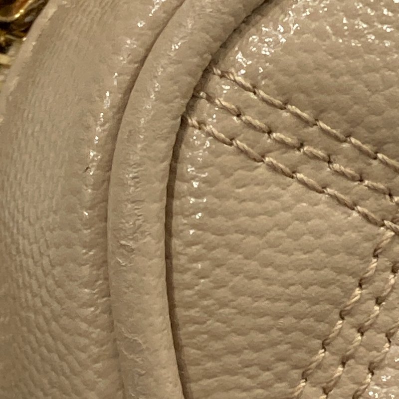 SAINT LAURENT 聖羅蘭 80'S VANITY BAG 魚子醬皮 斜背包 奶茶色 金釦-13