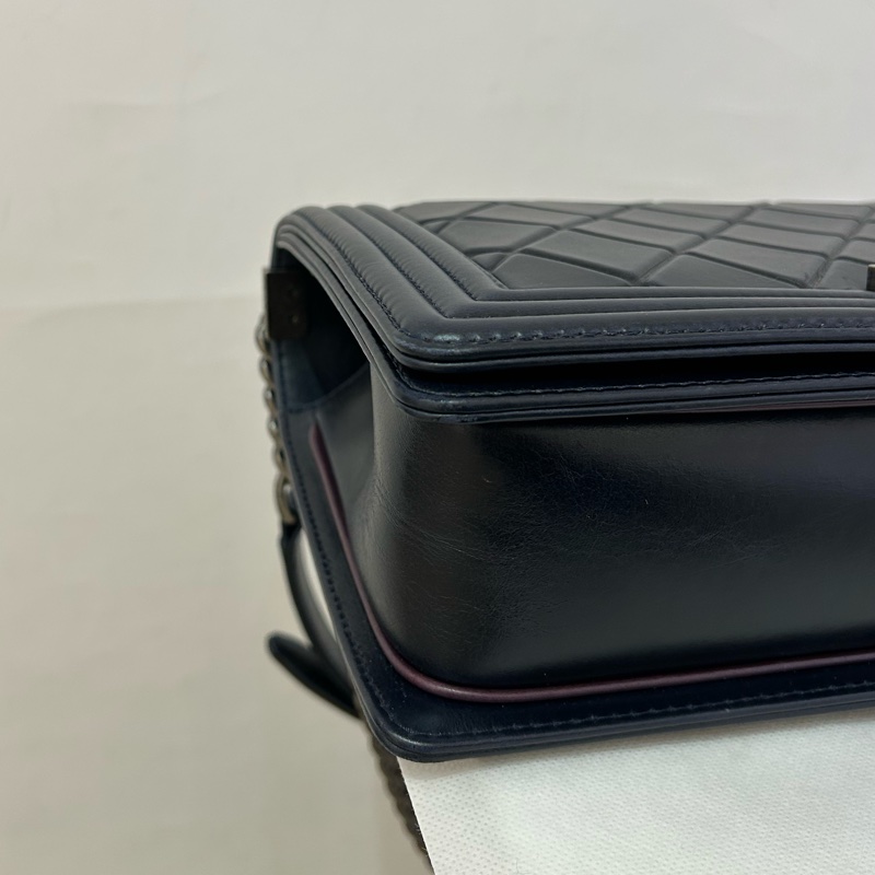 Chanel 深藍 boy 28cm-5