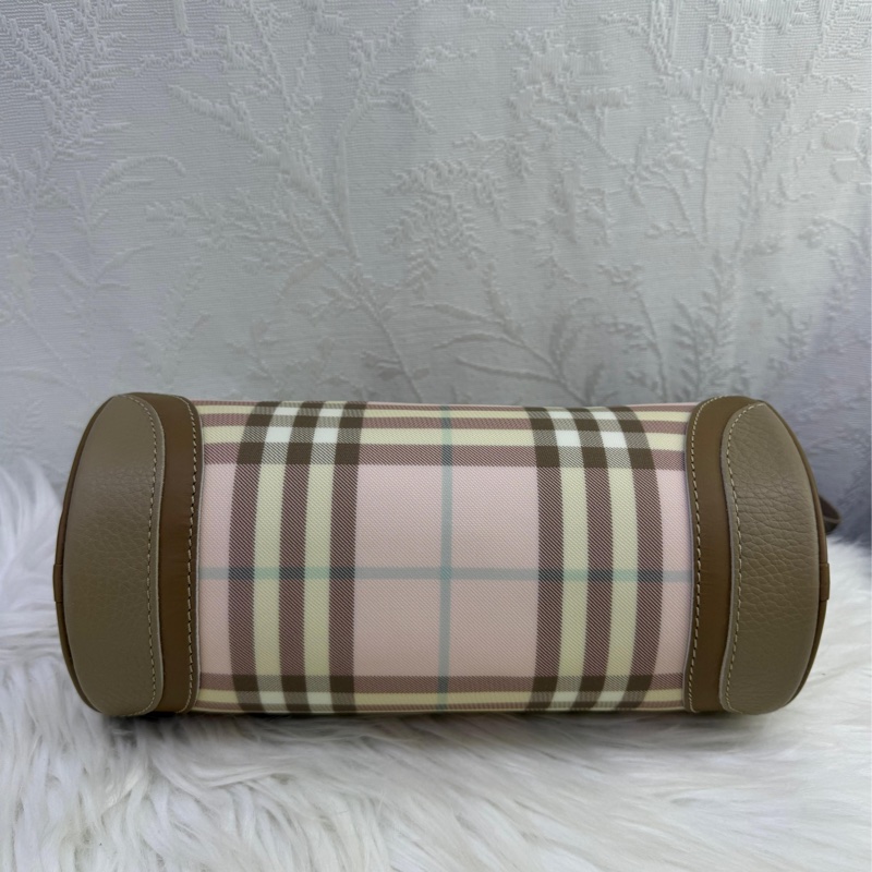 。 Burberry The Barrel cloth handbag Never worn Pink, Cloth-5