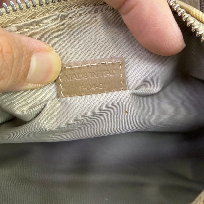 。 Burberry The Barrel cloth handbag Never worn Pink, Cloth-12